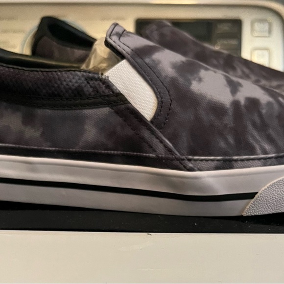 Nike , SB slip on , new , never worn, excellent condition M 9.5 W 11, unisex - Picture 3 of 11